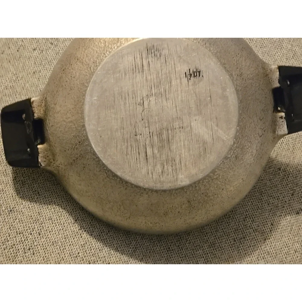 Vintage Club Aluminum Hammercraft 1.5 QT Hammered Pot Pan with Lid MCM